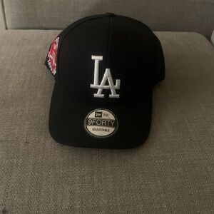 New Era Black and White LA Cap